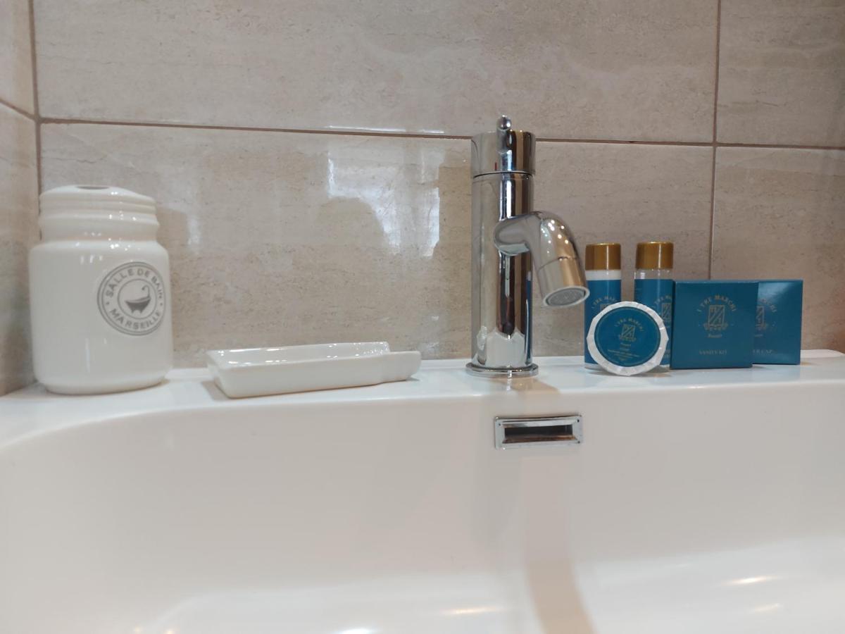 I Tre Marchi Rooms / Camera Mare แตร์โมลิ ภายนอก รูปภาพ
